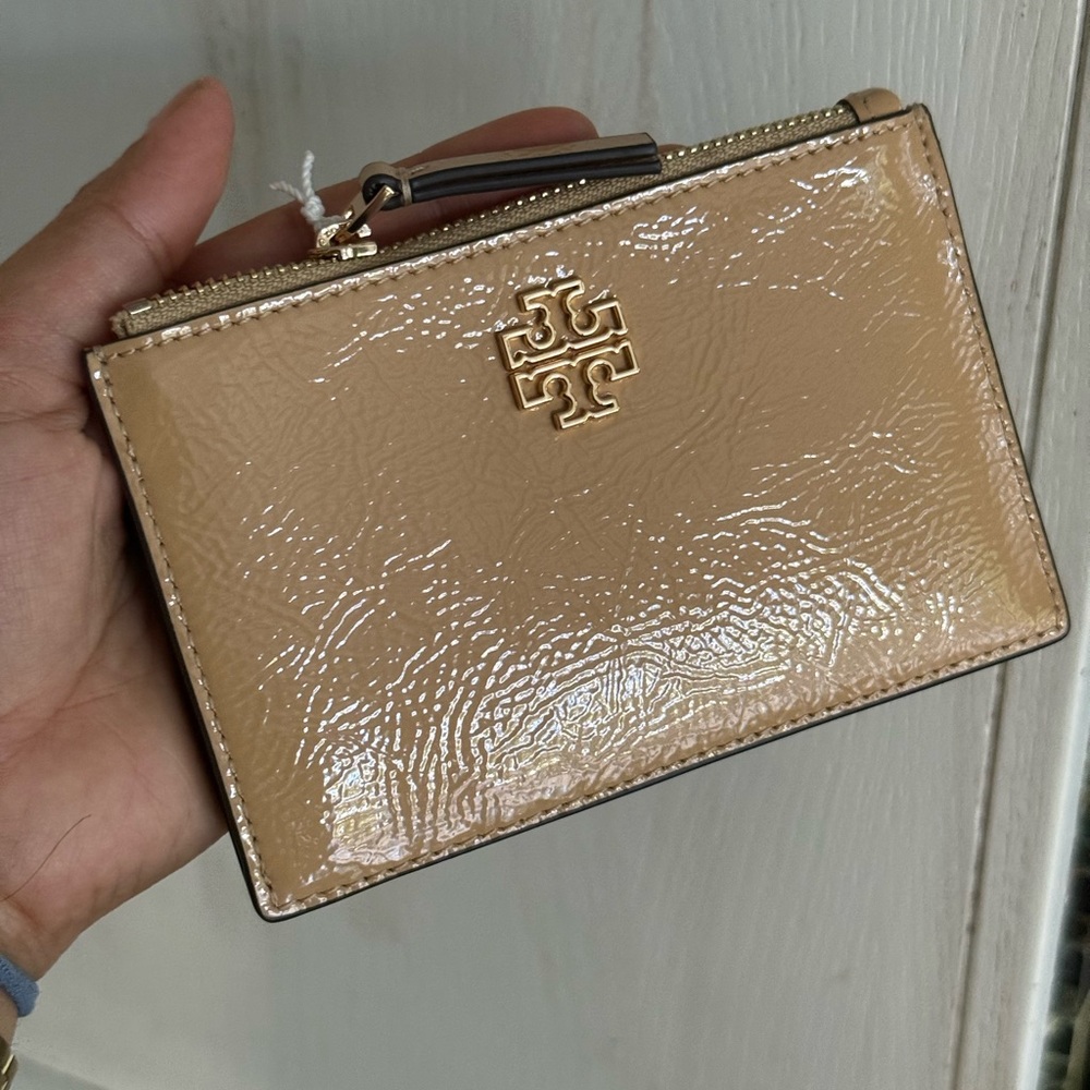 Tory Burch Beige Patent Leather Card Holder